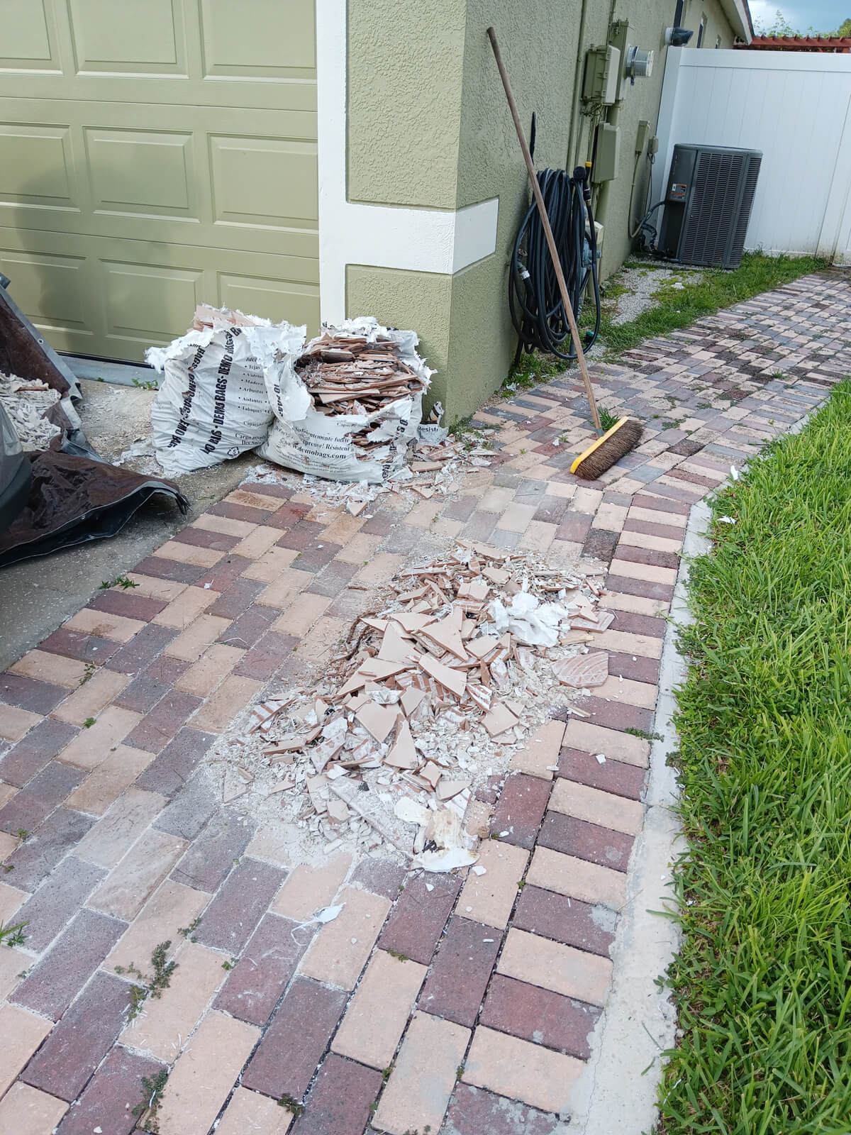 Patio Cleanout Before