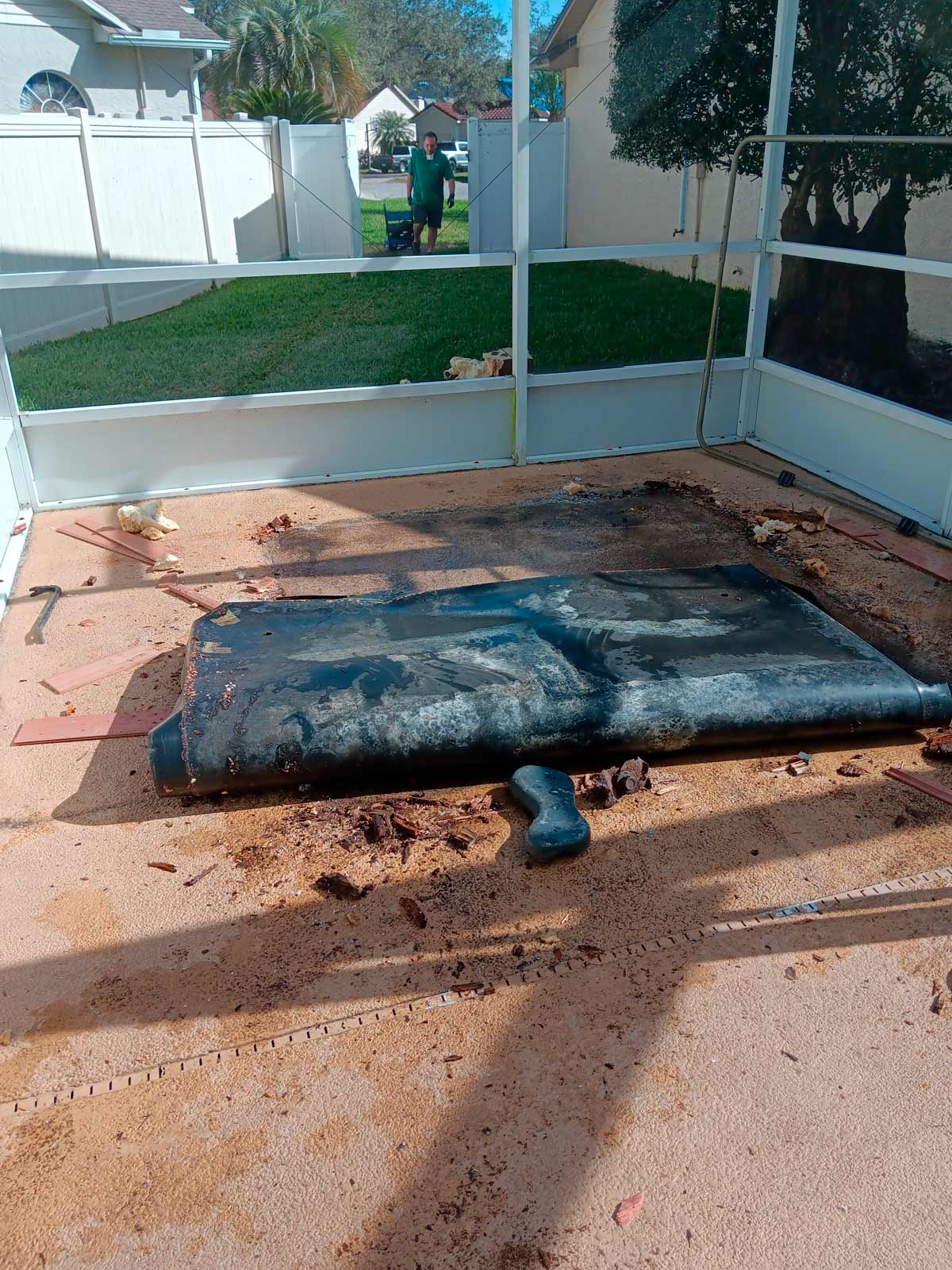 Hot-Tub-Demolition-and-Removal-in-Seffner-3 Hot-Tub-Demolition-and-Removal-in-Seffner-3