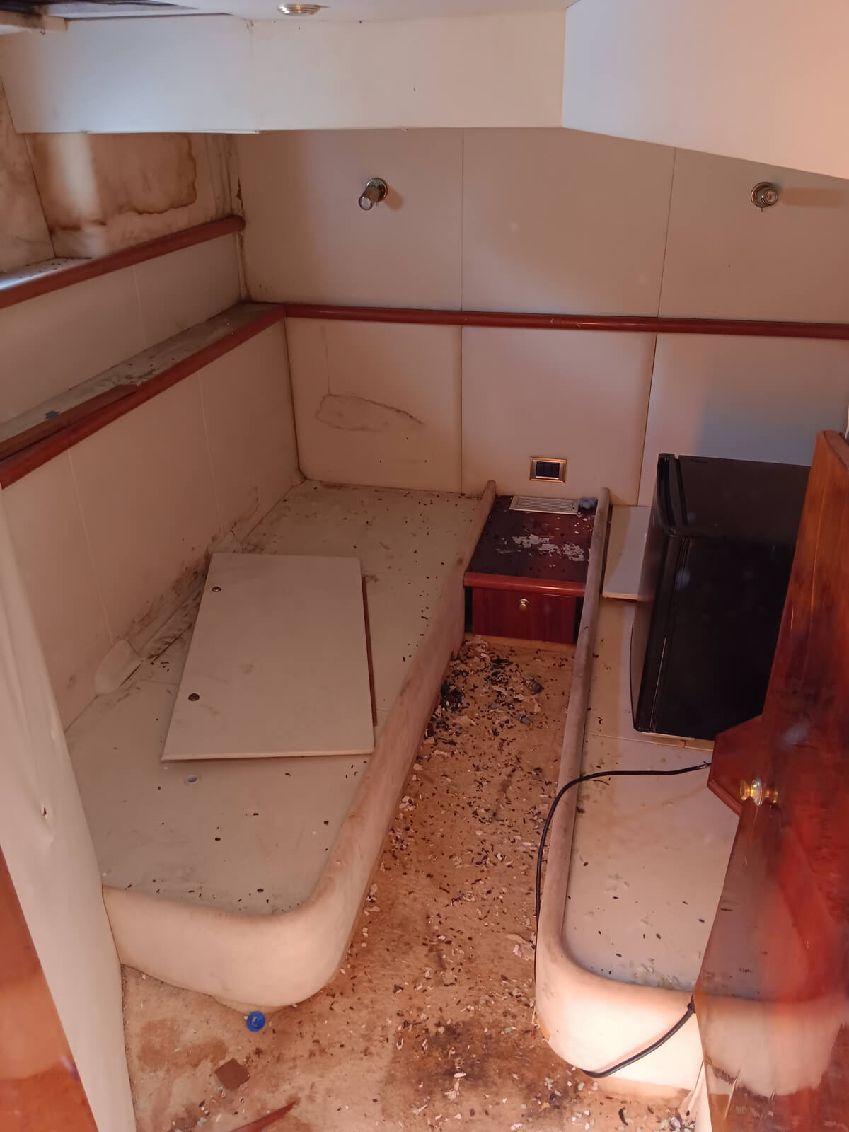 Clutter in Boat